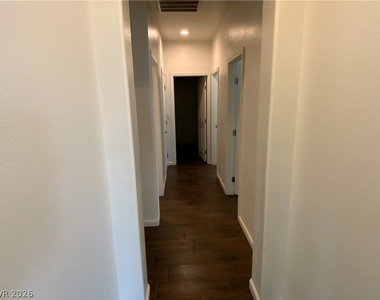 5819 E Badlands Lane - Photo Thumbnail 15