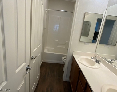 5819 E Badlands Lane - Photo Thumbnail 17