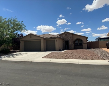 5819 E Badlands Lane - Photo Thumbnail 1