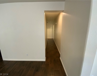5819 E Badlands Lane - Photo Thumbnail 10