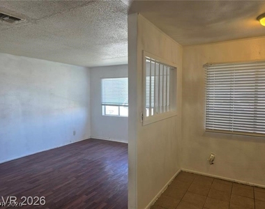 817 Duquesne Avenue - Photo Thumbnail 4