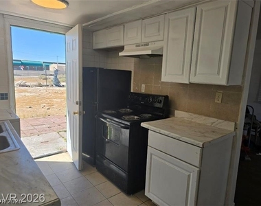 817 Duquesne Avenue - Photo Thumbnail 8