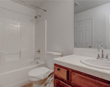 985 Noah Valley Street - Photo Thumbnail 22