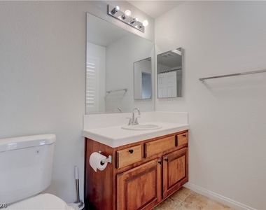 985 Noah Valley Street - Photo Thumbnail 21
