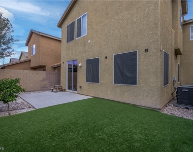 985 Noah Valley Street - Photo Thumbnail 44