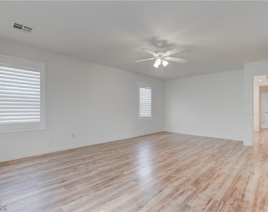 985 Noah Valley Street - Photo Thumbnail 35
