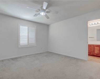 985 Noah Valley Street - Photo Thumbnail 26