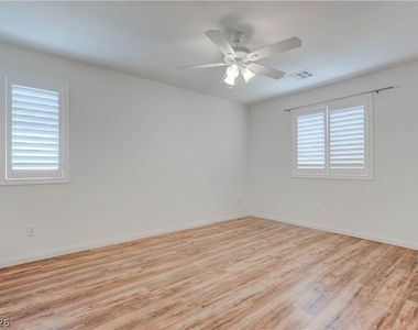 985 Noah Valley Street - Photo Thumbnail 31
