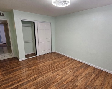 4955 Lindell Road - Photo Thumbnail 11