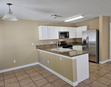 6164 Daisy Lee Avenue - Photo Thumbnail 2