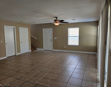 6164 Daisy Lee Avenue - Photo Thumbnail 4