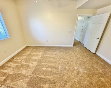5250 S Rainbow Boulevard - Photo Thumbnail 7