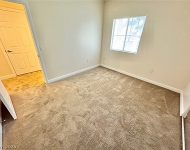 5250 S Rainbow Boulevard - Photo Thumbnail 18