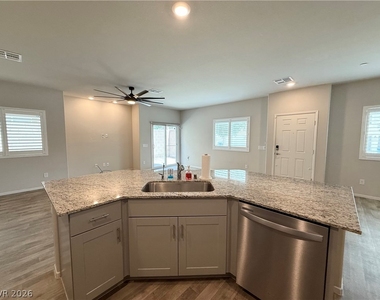 4640 Fuchsia Nights Avenue - Photo Thumbnail 12
