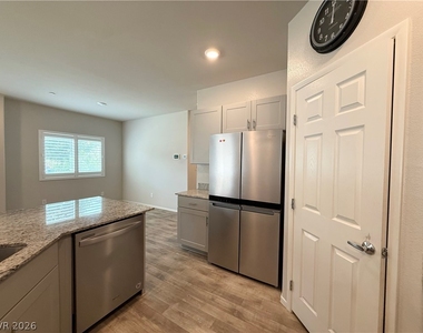 4640 Fuchsia Nights Avenue - Photo Thumbnail 14
