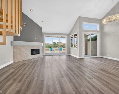 8185 Round Hills Circle - Photo Thumbnail 3