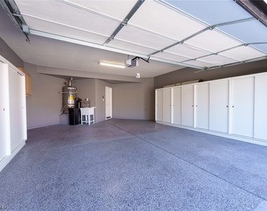 8185 Round Hills Circle - Photo Thumbnail 24