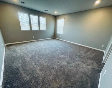 3642 Portici Lane - Photo Thumbnail 17