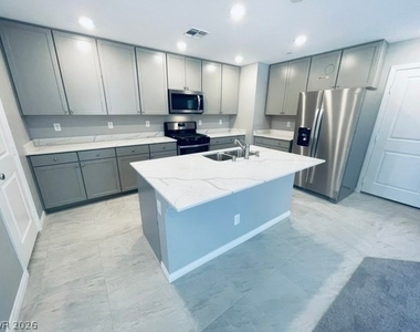3642 Portici Lane - Photo Thumbnail 6