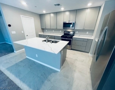 3642 Portici Lane - Photo Thumbnail 7