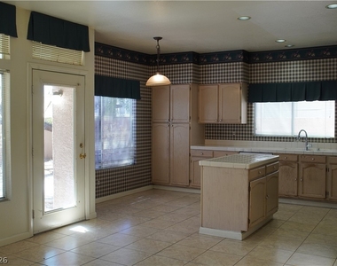 2312 Reddon Circle - Photo Thumbnail 1