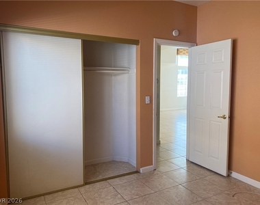 2312 Reddon Circle - Photo Thumbnail 3
