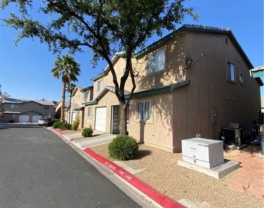 5264 Sacha Way - Photo Thumbnail 32
