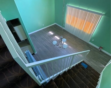 5264 Sacha Way - Photo Thumbnail 19