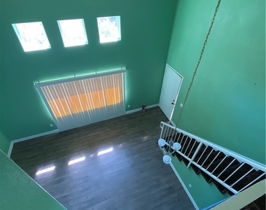 5264 Sacha Way - Photo Thumbnail 18