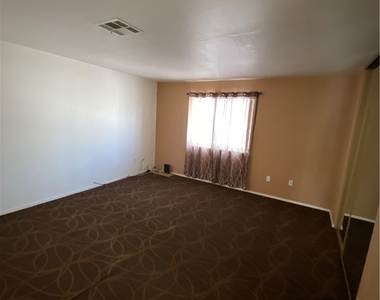 5264 Sacha Way - Photo Thumbnail 20