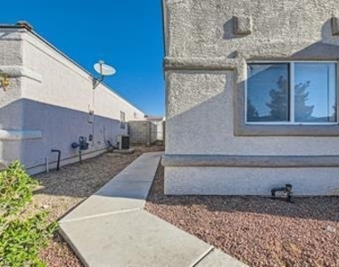 1720 Dwayne Stedman Avenue - Photo Thumbnail 5