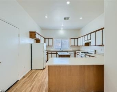 1720 Dwayne Stedman Avenue - Photo Thumbnail 10