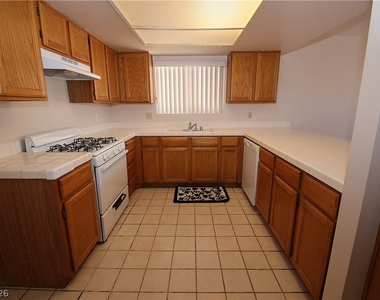 8220 Maplestar Road - Photo Thumbnail 7