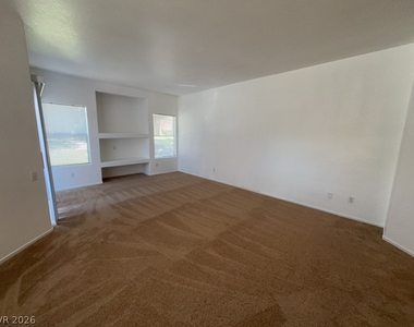 5125 W Reno Avenue - Photo Thumbnail 2