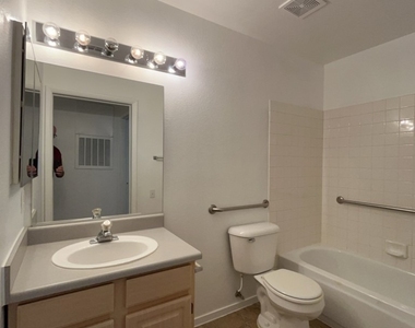 5125 W Reno Avenue - Photo Thumbnail 10