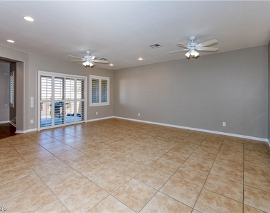 2405 Sky Watcher Street - Photo Thumbnail 15
