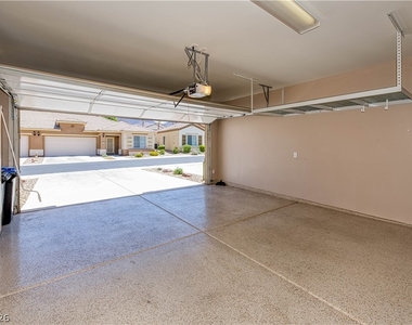 2405 Sky Watcher Street - Photo Thumbnail 29