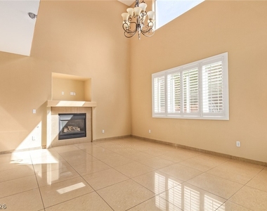 1477 Rancho Ridge Drive - Photo Thumbnail 10