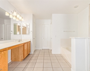 1477 Rancho Ridge Drive - Photo Thumbnail 19