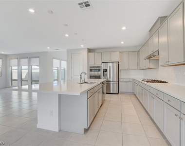 10280 Timberline Valley Avenue - Photo Thumbnail 14