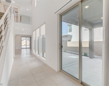 10280 Timberline Valley Avenue - Photo Thumbnail 4