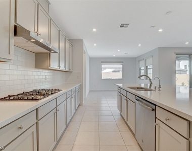 10280 Timberline Valley Avenue - Photo Thumbnail 13