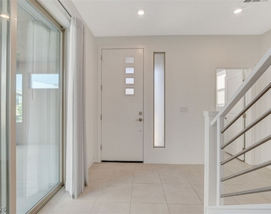 10280 Timberline Valley Avenue - Photo Thumbnail 3