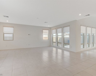 10280 Timberline Valley Avenue - Photo Thumbnail 5