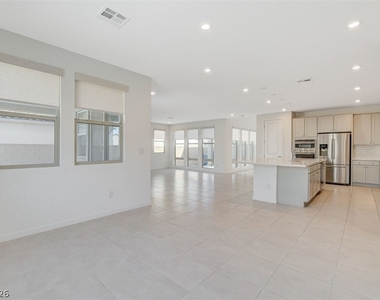 10280 Timberline Valley Avenue - Photo Thumbnail 9