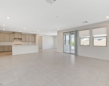 10280 Timberline Valley Avenue - Photo Thumbnail 7