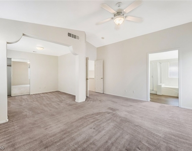 9888 Sparrow Ridge Avenue - Photo Thumbnail 25