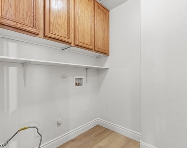 1701 Warrenville Street - Photo Thumbnail 24