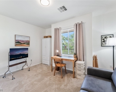 904 Duckhorn Court - Photo Thumbnail 13