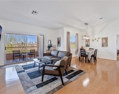 904 Duckhorn Court - Photo Thumbnail 3